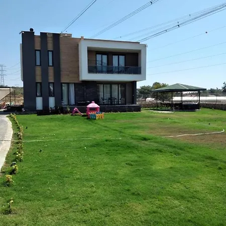 Βίλα Villa *
